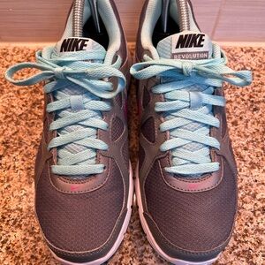 Nike Women's Gray with Light Blue Accents Running Sneakers